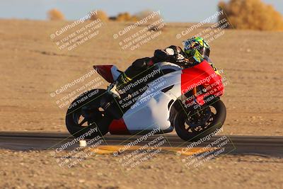 media/Dec-16-2023-CVMA (Sat) [[bb38a358a2]]/Race 13 Amateur Supersport Middleweight/